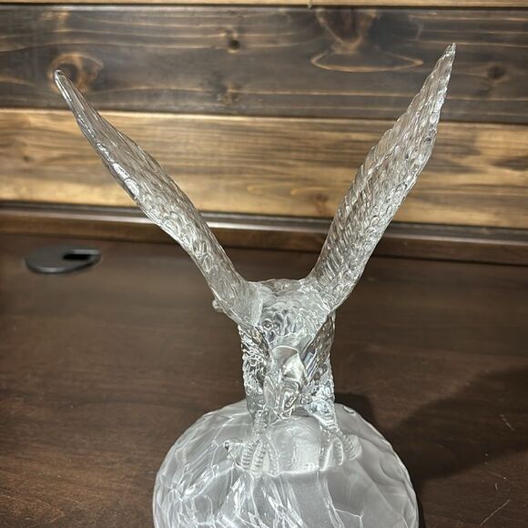 Vintage 1970 Leaded Crystal D' Arques Eagle w Fish Sculpture Statue Paper Weight - Picture 3 of 10